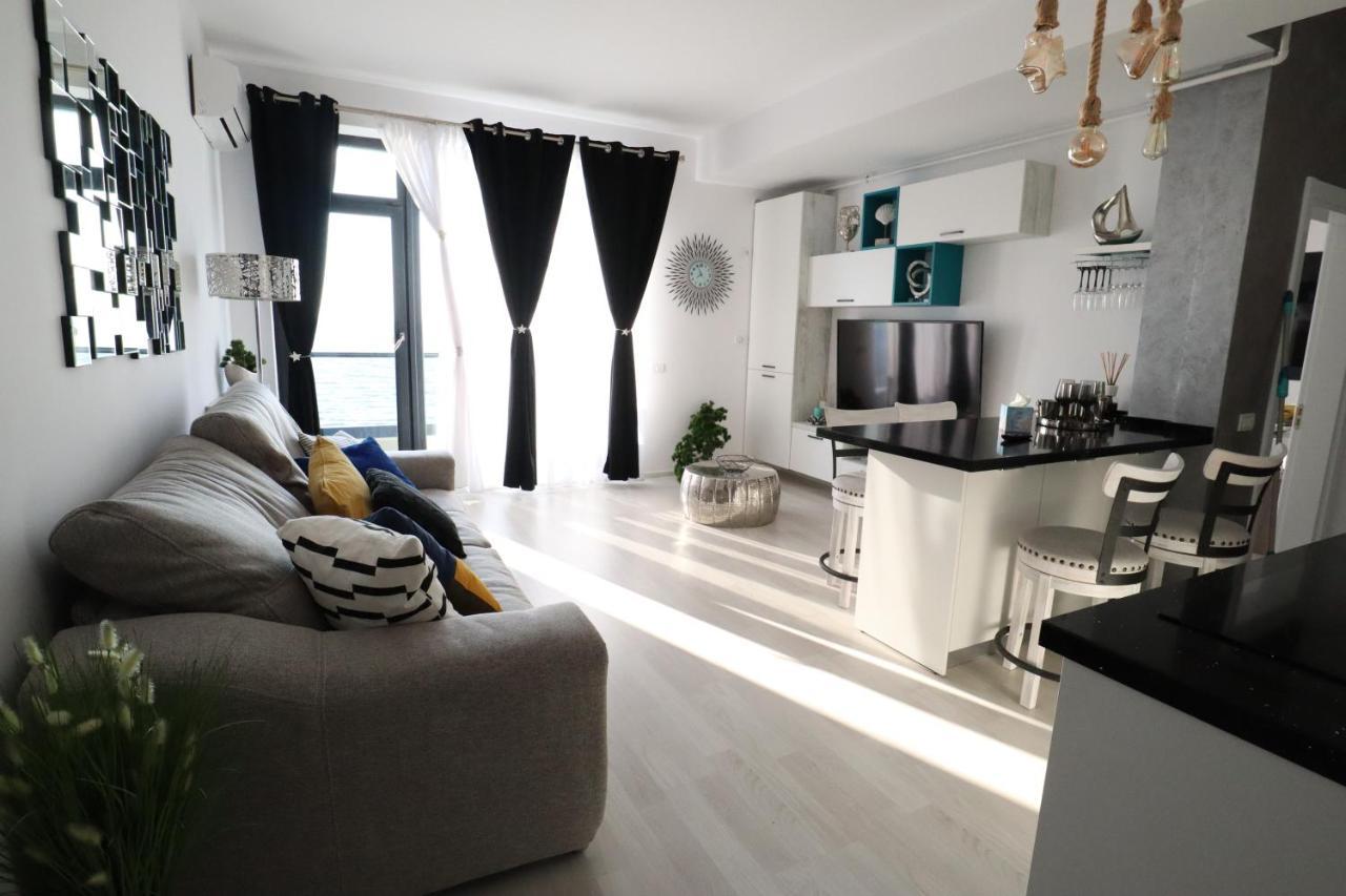 Panoramis Promenada-Cezar Appartement Năvodari Buitenkant foto